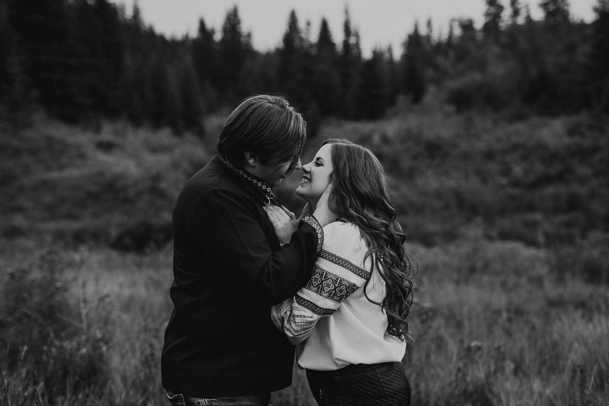 edmonton engagement photographer